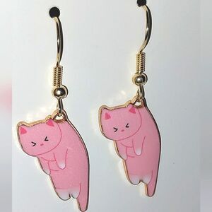 Super cute cat fashion earrings